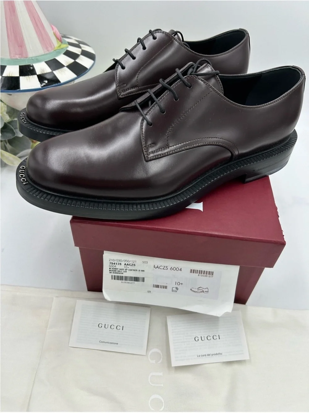 Men’s Gucci logo lettering cord, Van Derby shoes size 10.5 fits 11 US